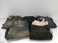 5 X PREMIUM DESIGNER CLOTHING ASSORTMENT INCLUDING GREEN TROUSERS SIZE M (TOTAL  RRP. 371€) - LOCATION 32A.