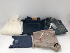 5 X PREMIUM DESIGNER CLOTHING ASSORTMENT INCLUDING SHORTS SIZE XS (TOTAL  RRP 276€) - LOCATION 28A.