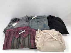 5 X ASSORTMENT OF PREMIUM DESIGNER CLOTHING INCLUDING CORDUROY SHORTS SIZE S (TOTAL  RRP. €303) - LOCATION 20A.