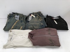 5 X ASSORTMENT OF PREMIUM DESIGNER CLOTHES INCLUDING JUMPER SIZE M (TOTAL  RRP 300€) - LOCATION 20A.