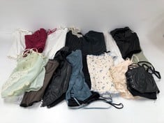 16 X ASSORTMENT OF PREMIUM DESIGNER CLOTHING INCLUDING LEATHER CORSET SIZE S (TOTAL  RRP 711€) - LOCATION 4A.