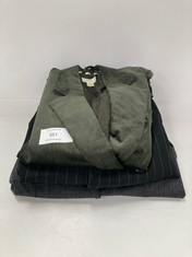 3 X PREMIUM DESIGNER JACKETS VARIOUS BRANDS AND SIZES INCLUDING GREEN JACKET SIZE S MAEVE BRAND - LOCATION 26B.