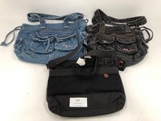 3 X DESIGNER BAGS VARIOUS BRANDS INCLUDING BDG JEANS (TOTAL  RRP 115€) - LOCATION 2B.