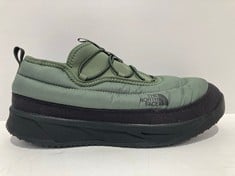 THE NORTH FACE SHOES GREEN COLOUR SIZE 44.5 - LOCATION 25A.