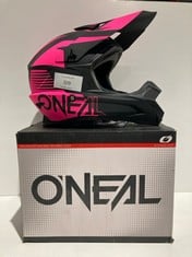 O'NEAL | MOTOCROSS HELMET | MX ENDURO | ABS SHELL, COMFORT LINER, VENTILATION HOLES FOR OPTIMAL COOLING | 1SRS STREAM V.23 HELMET | ADULT | PINK BLACK | SIZE XXL (63/64 CM) - LOCATION 32B.