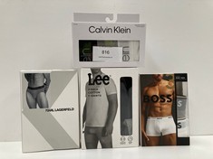 4 X PACKS OF UNDERWEAR VARIOUS BRANDS AND SIZES INCLUDING PACK OF T-SHIRTS READ SIZE M - LOCATION 52C.