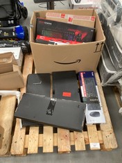 PALLET WITH QUANTITY OF PC KEYBOARDS VARIOUS MODELS INCLUDING MARS GAMING 3 IN 1 (MAY BE BROKEN OR INCOMPLETE).