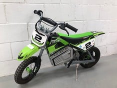 ELECTRIC MOTORBIKE RAZOR SX 350 MCGRATH GREEN AND BLACK COLOUR, (CHARGER MISSING).