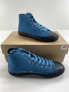 PAUL SMITH MEN'S SHOE CARVER PETROL BLUE. SIZE: 7, MADE FROM: 100% COW LEATHER UPPER/RUBBER SOLE. RRP: £195