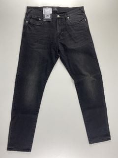 PAUL SMITH MEN'S TAPERED FIT JEAN. SIZE: 33, MADE FROM: 99% COTTON 1% POLYURETHANE. RRP: £150