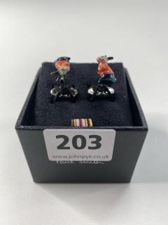 PAUL SMITH MEN'S CUFFLINK BUNNY. MADE FROM: 70 COPPER 30 ZINC WITH 100% ENAMEL PLATED. RRP: £100