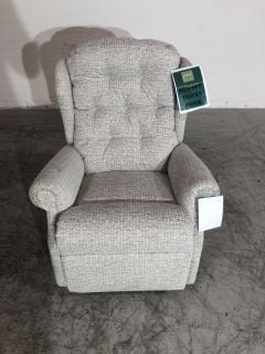 WOBURN OFF-CREAM COLOURED PETITE MANUAL RECLINER CHAIR RRP £1349