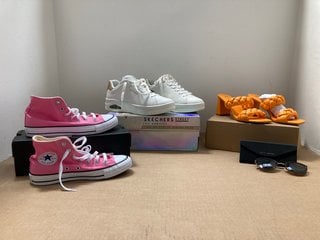 3 X ASSORTED SHOES TO INCLUDE CONVERSE CLASSIC HIGH TOP IN PINK - UK 6: LOCATION - J12