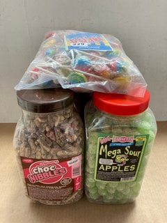 7 X ASSORTED TUBS OF SWEETS TO INCLUDE ORIGINAL CHOC NIBBLES: LOCATION - J17