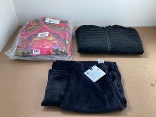 QTY OF ASSORTED CHILDRENS DESIGUAL CLOTHING ITEMS TO INCLUDE QUILTED PONCHO IN BLACK - UK 9-10YRS: LOCATION - J21