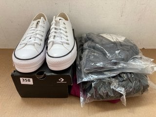 5 X ASSORTED APPAREL TO INCLUDE CONVERSE SHOES IN WHITE - UK SIZE WHITE/BLACK: LOCATION - I15