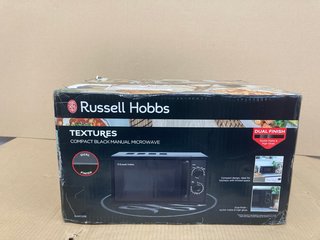 RUSSELL HOBBS RHM1725B TEXTURES COMPACT MANUAL MICROWAVE IN BLACK: LOCATION - I7