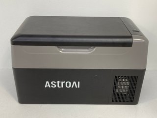 ASTROAL 22L PORTABLE CAR FRIDGE & FREEZER REFRIGERATOR - RRP £160.00: LOCATION - FRONT BOOTH