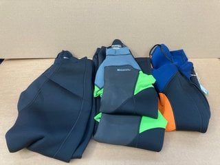 4 X ASSORTED MOUNTAIN WAREHOUSE ADULT WETSUITS IN VARIOUS COLOURS & SIZES: LOCATION - I1