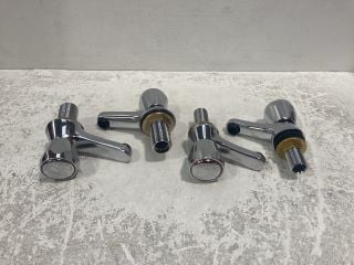 SET OF MATCHING BATH/BASIN PILLAR TAPS IN CHROME - RRP £215: LOCATION - RACKING 1