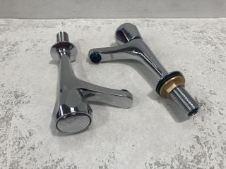 PAIR OF HIGH LEVEL KITCHEN SINK TAPS IN CHROME - RRP £205: LOCATION - RACKING 1