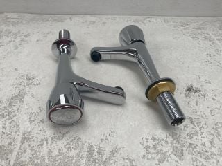 PAIR OF ALL CHROME KITCHEN SINK PILLAR TAPS - RRP £120: LOCATION - RACKING 2