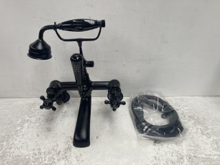 WALL MOUNTED TRADITIONAL STYLE BSM IN BLACK WITH HANDSET & HOSE - RRP £675: LOCATION - RACKING 4