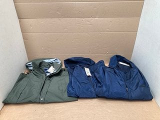 3 X MENS RAGING BULL SOFT SHELL WINDCHEATER JACKETS 2 X IN NAVY 1 X IN FOREST GREEN - SIZE MEDIUM - RRP £109: LOCATION - C10