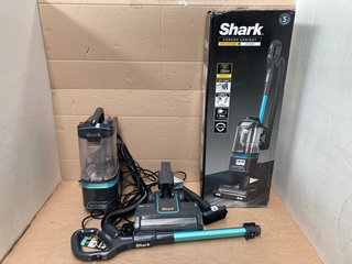 SHARK CORDED UPRIGHT 1.1L LIFT AWAY ANTI WRAP VACUUM CLEANER - MODEL NZ690UK - RRP £259: LOCATION - C9