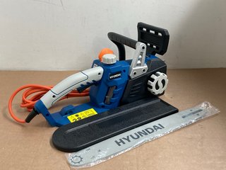 HYUNDAI 1600W/230V POWERFUL ELECTRIC LIGHTWEIGHT CHAINSAW - MODEL HYC1600E: LOCATION - WA6