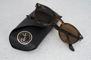 RAYBAN HAVANA/B CLASSIC BROWN MENS SUNGLASSES - MODEL RB2180 - RRP £144: LOCATION - BOOTH