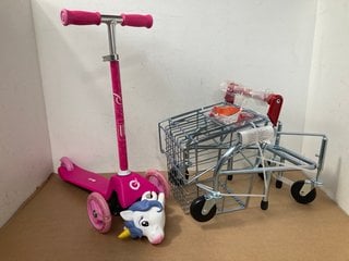 MELISSA & DOUG SHOPPING TROLLEY TO INCLUDE LIGHT UP MINI CRUISER: LOCATION - A 11