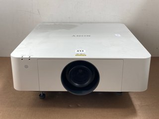 SONY VPL-FHZ60 DATA PROJECTOR(NO CABLES INCLUDED) - RRP £2,844: LOCATION - A 9