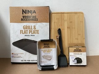 5 X ASSORTED HOUSEHOLD ITEMS TO INCLUDE NINJA WOODFIRE GRILL & FLAT PLATE: LOCATION - A1