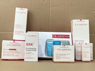 10 X ASSORTED CLARINS PARIS SKINCARE ITEMS TO INCLUDE 109C EVERLASTING YOUTH FLUID: LOCATION - B7