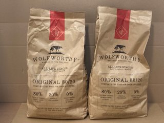 2 X 7.5 KG BAGS OF WOLFWORTHY ALL LIFE STAGES COMPLETE PET FOOD: LOCATION - B7