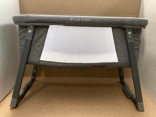 GRACO SIDE-BY-SIDE BEDSIDE BASSINET IN GREY: LOCATION - B14