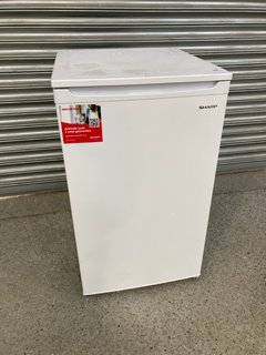 SHARP UNDERCOUNTER FRIDGE MODEL: SJ-UE080M4W RRP: £189: LOCATION - A1