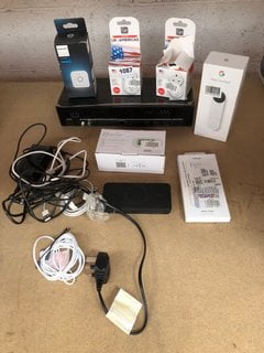 QTY OF ASSORTED TECH ITEMS TO INCLUDE SAMSUNG SOC1001T ONE CONNECT BOX: LOCATION - AR5