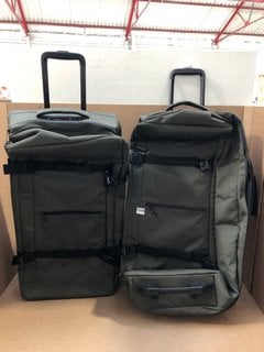 2 X LARGE SECURE FABRIC DUFFLES/CASES IN KAHKI GREEN: LOCATION - BR9