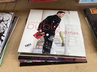 QTY OF MUSIC VINYLS TO INCLUDE MICHAEL BUBLE CHRISTMAS: LOCATION - BR16