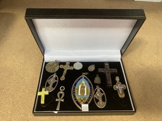 A BOX OF ASSORTED CRUCIFIXES AND ANTIQUE RELIGIOUS MEDALLIONS: LOCATION - AR9