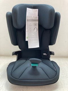 BRITAX ROMER KIDFIX I-SIZE CHILDRENS CAR SEAT IN COSMOS BLACK RRP - £119: LOCATION - A4