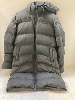 RAINS ALTA LONG PUFFER JACKET IN BLACK SIZE: XL RRP - £399: LOCATION - A9