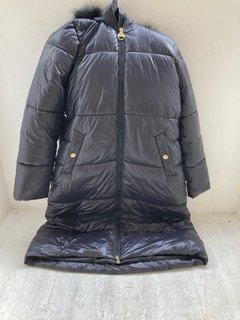 BARBOUR FAUX FUR HOOD WATERPROOF LONGLINE COAT IN BLACK SIZE: 10 RRP - £269: LOCATION - A10