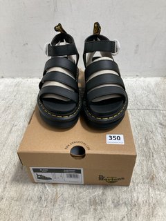 DR MARTENS BLAIRE HYDRO LEATHER BUCKLED SANDALS IN BLACK SIZE: 5 RRP - £110: LOCATION - B20