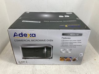 CATERING EQUIPMENT DIRECT COMMERCIAL MICROWAVE OVEN RRP - £197: LOCATION - B10