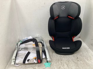 2 X CHILDRENS ITEMS TO INCLUDE MAXI COSI RODIFIX CHILDRENS CAR SEAT RRP - £149: LOCATION - C2