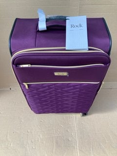 ROCK QUILTED MEDIUM SIZED SOFT SHELL LUGGAGE SUITCASE IN PURPLE: LOCATION - D13