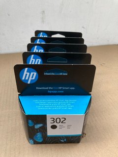 QTY OF ASSORTED ITEMS TO INCLUDE QTY OF HP INK CARTRIDGES IN BLACK: LOCATION - D6